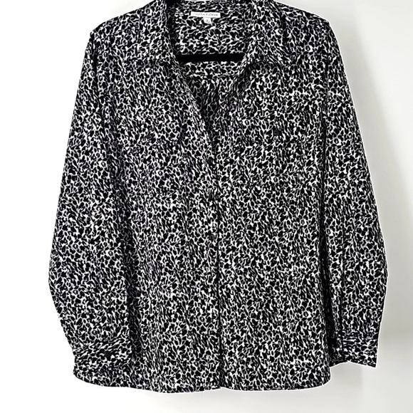 Notations Gray & Black Leopard Print Button Front Blouse wFront Pockets & Slits - Picture 16 of 16